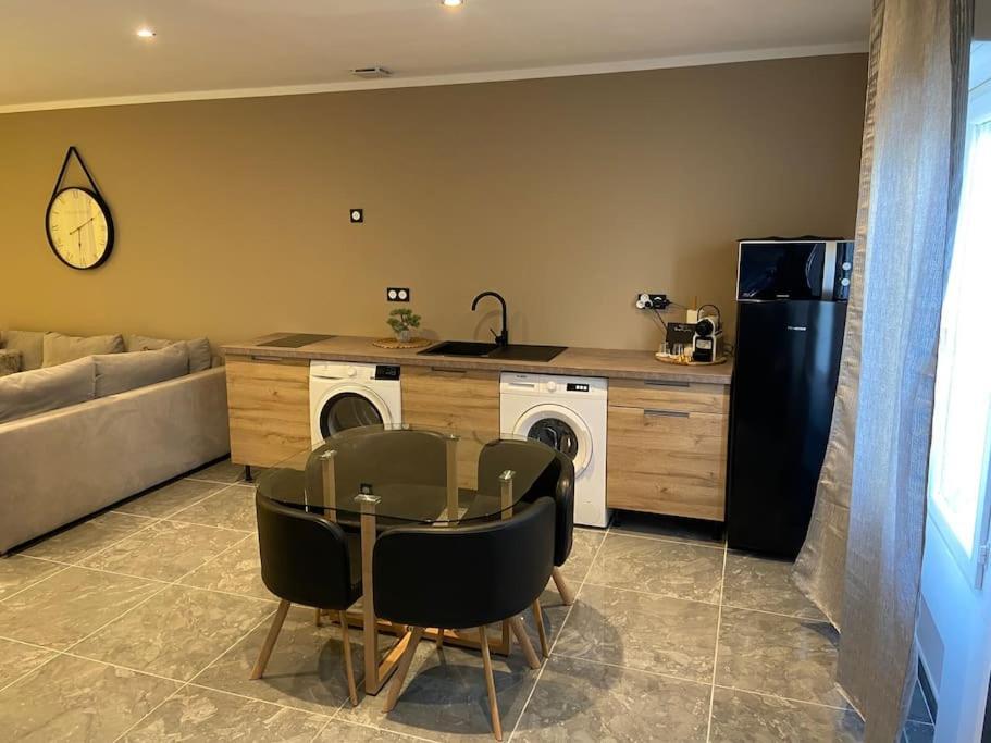 Maison Avec Jacuzzi Orange  Eksteriør billede