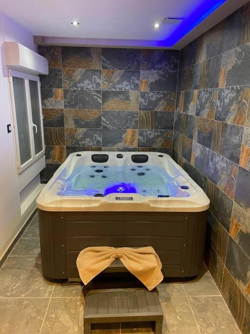 Maison Avec Jacuzzi Orange  Eksteriør billede